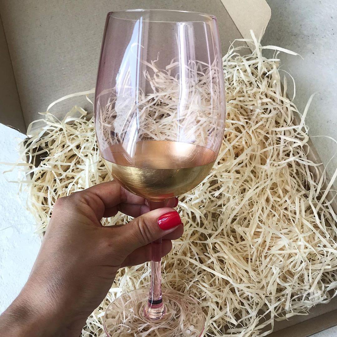 Келих для вина із золотим обідком 625 мл Рожеве золото (21-AT10240) - фото 3 Келих для вина із золотим обідком 625 мл Рожеве золото (21-AT10240) - фото 3