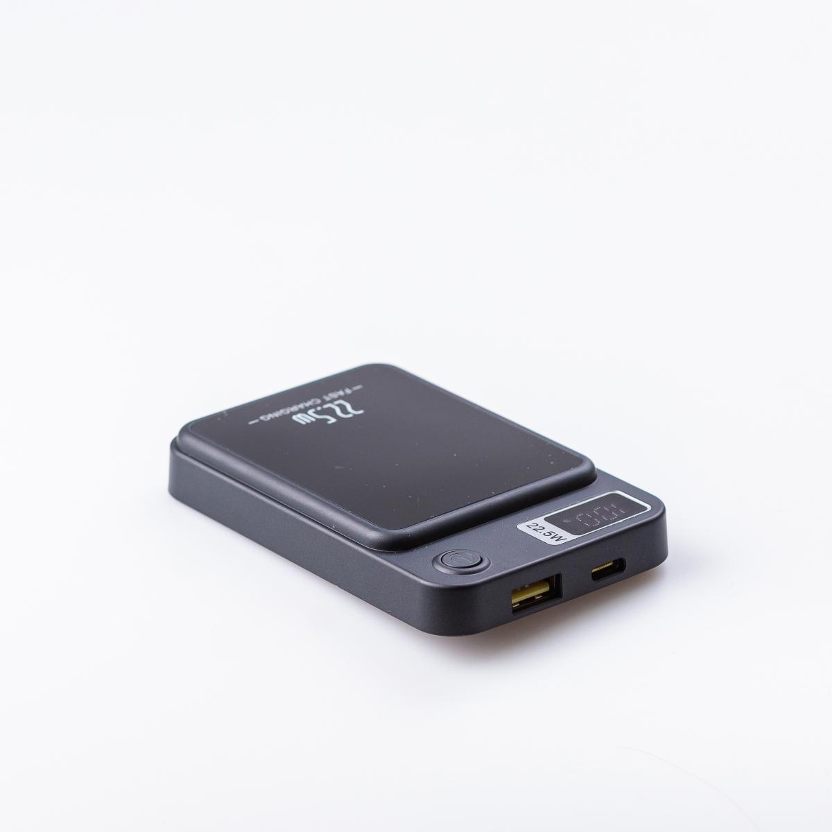 Повербанк с беспроводной зарядкой 5000 mAh USB-C/USB-A (X105)