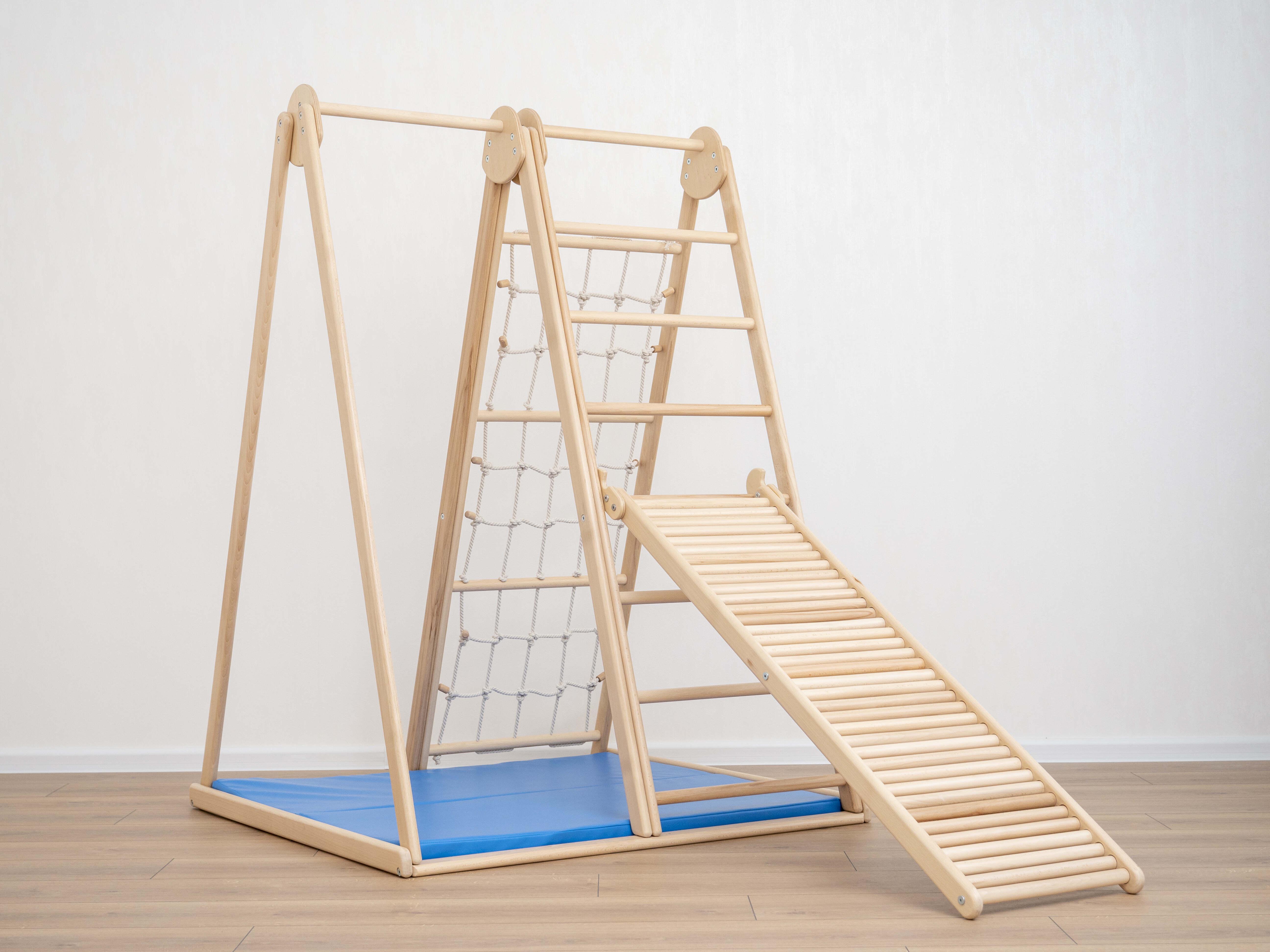 Комплекс трикутний великий Woodandhearts масажна гірка та двосторонній мат Натуральне дерево (AAKJ001)