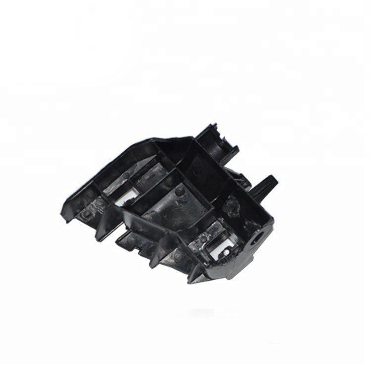 Крепление заднего бампера Toyota Land Cruiser Prado 150 '09- правое под фару