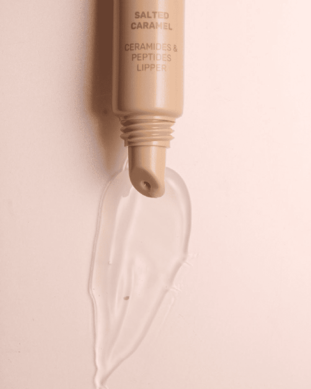 Блиск для губ Lipper Lipss Salted Caramel Прозорий аромат Солона карамель (4049) - фото 4 Блиск для губ Lipper Lipss Salted Caramel Прозорий аромат Солона карамель (4049) - фото 4