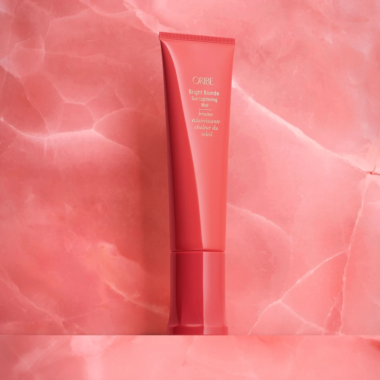 Спрей для волос Bright Blonde Sun Lightening Mist Oribe 90 мл (2461464273) - фото 4 Спрей для волос Bright Blonde Sun Lightening Mist Oribe 90 мл (2461464273) - фото 4