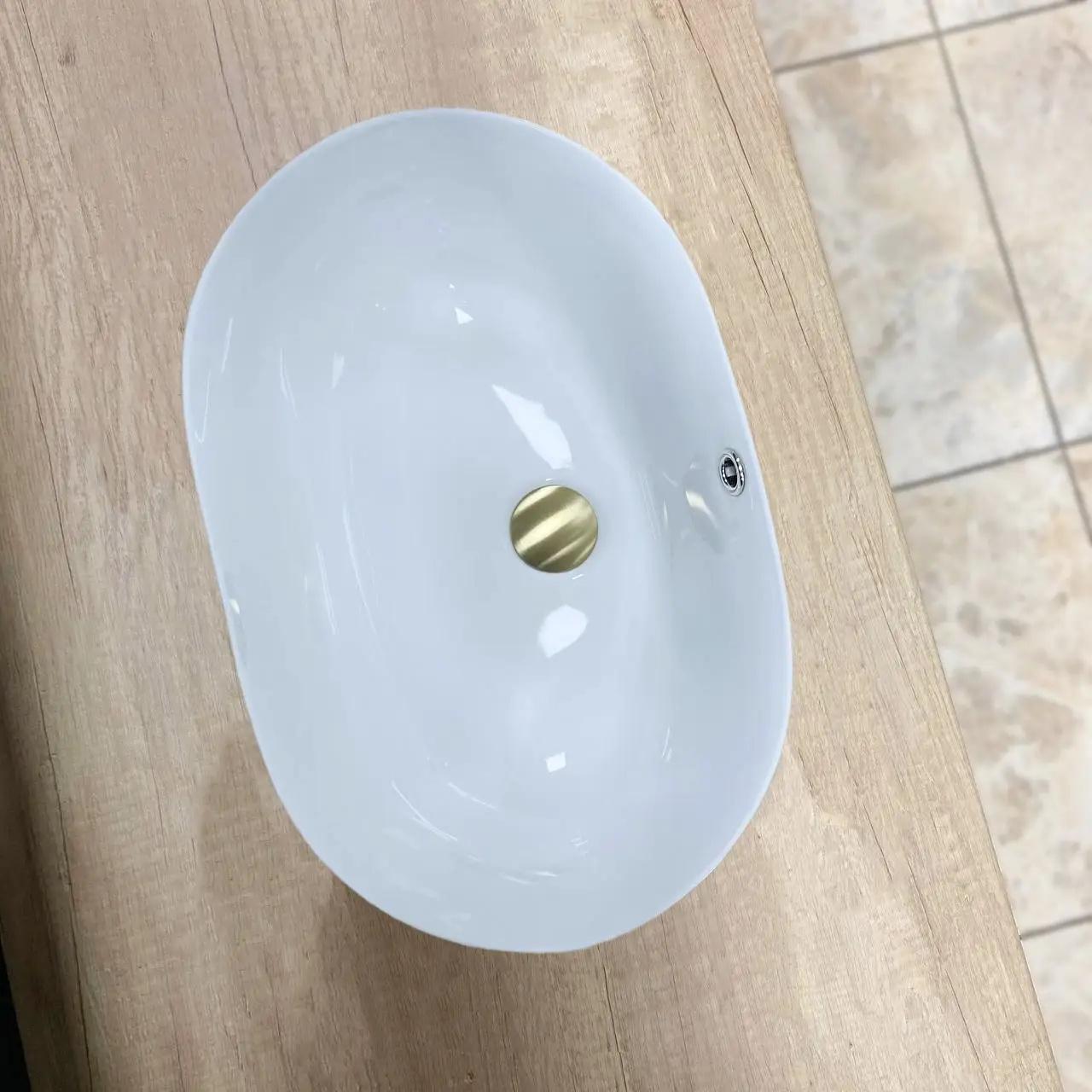 Раковина врізна VBI Mirandola овальна 385x570 мм Білий (RM-VBI-018007) - фото 2 Раковина врізна VBI Mirandola овальна 385x570 мм Білий (RM-VBI-018007) - фото 2