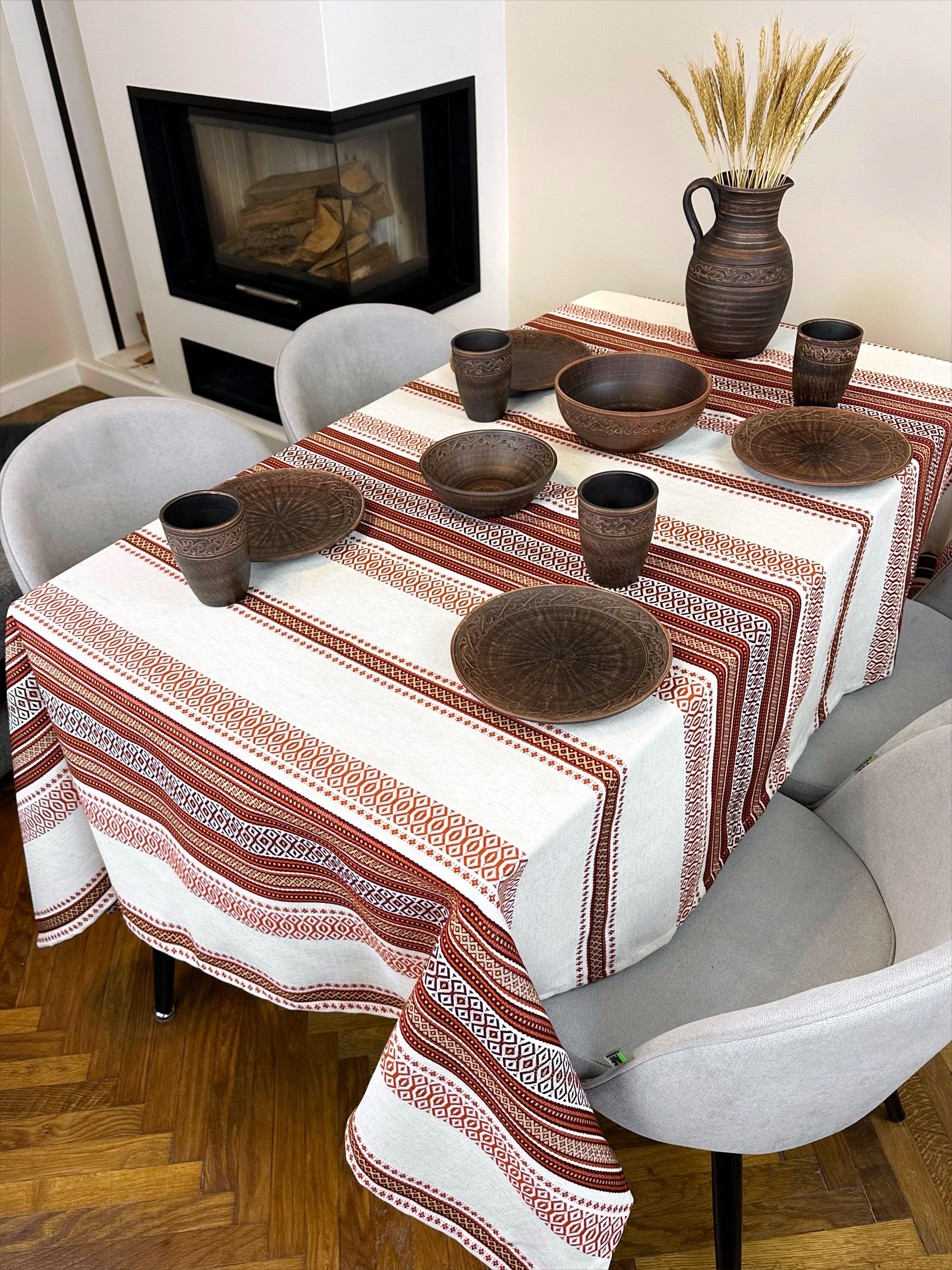 Скатертина лляна різдвяна Промінь з українським орнаментом 250x150 см Червоний (909-4)