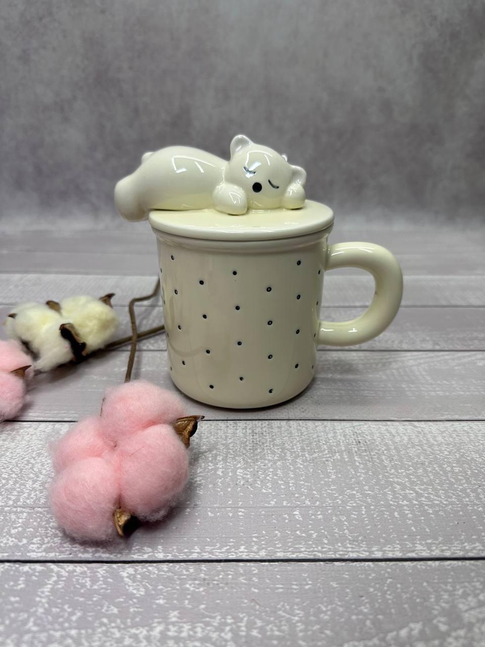 Чашка Olens з кришкою і ложкою Сонне ведмежа 400 мл кераміка Айворі (8030-345) - фото 7 Чашка Olens з кришкою і ложкою Сонне ведмежа 400 мл кераміка Айворі (8030-345) - фото 7