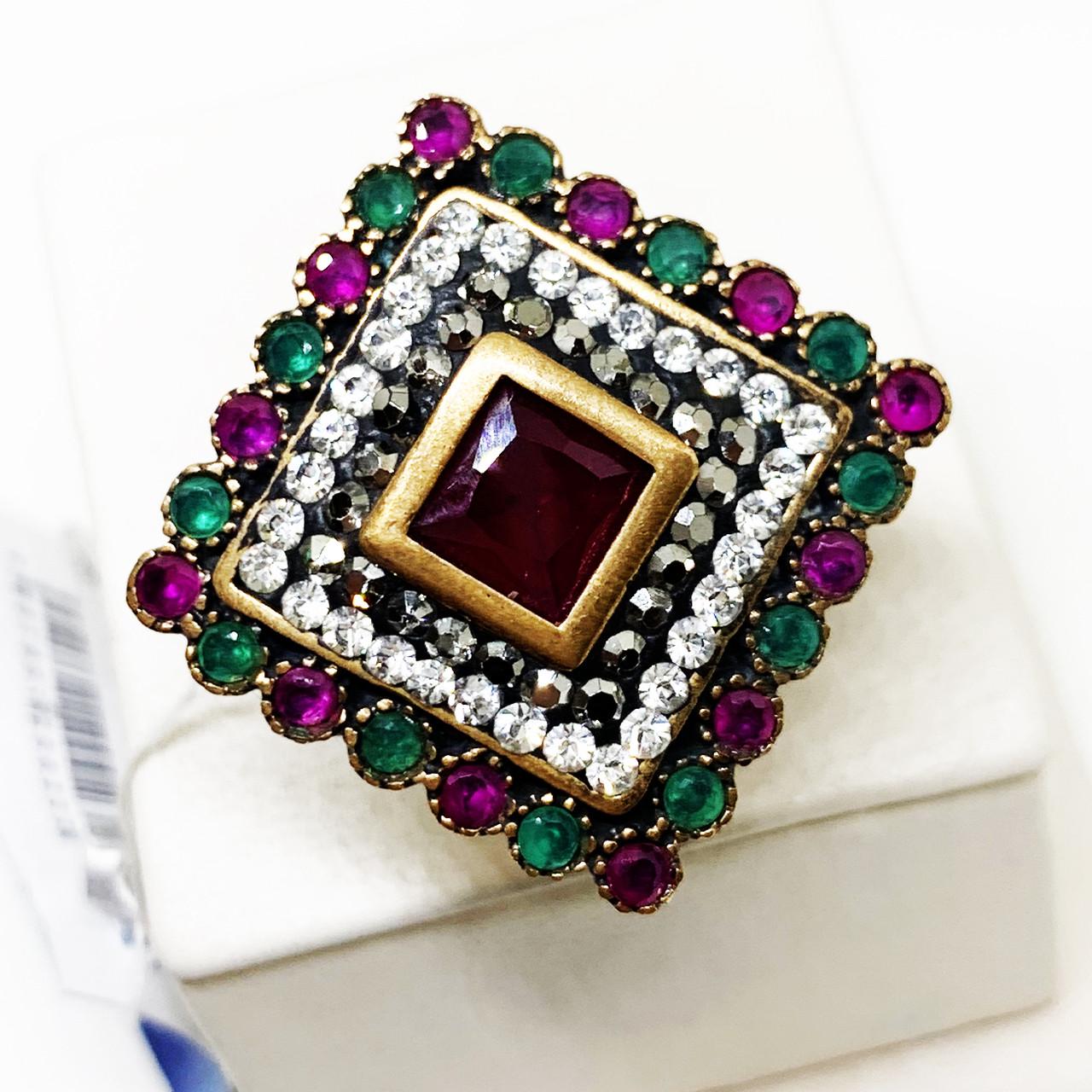 Кольцо серебряное с рубином/изумрудом и кубическим цирконием р. 17 10,97 г (1597750712) Кольцо серебряное с рубином/изумрудом и кубическим цирконием р. 17 10,97 г (1597750712)