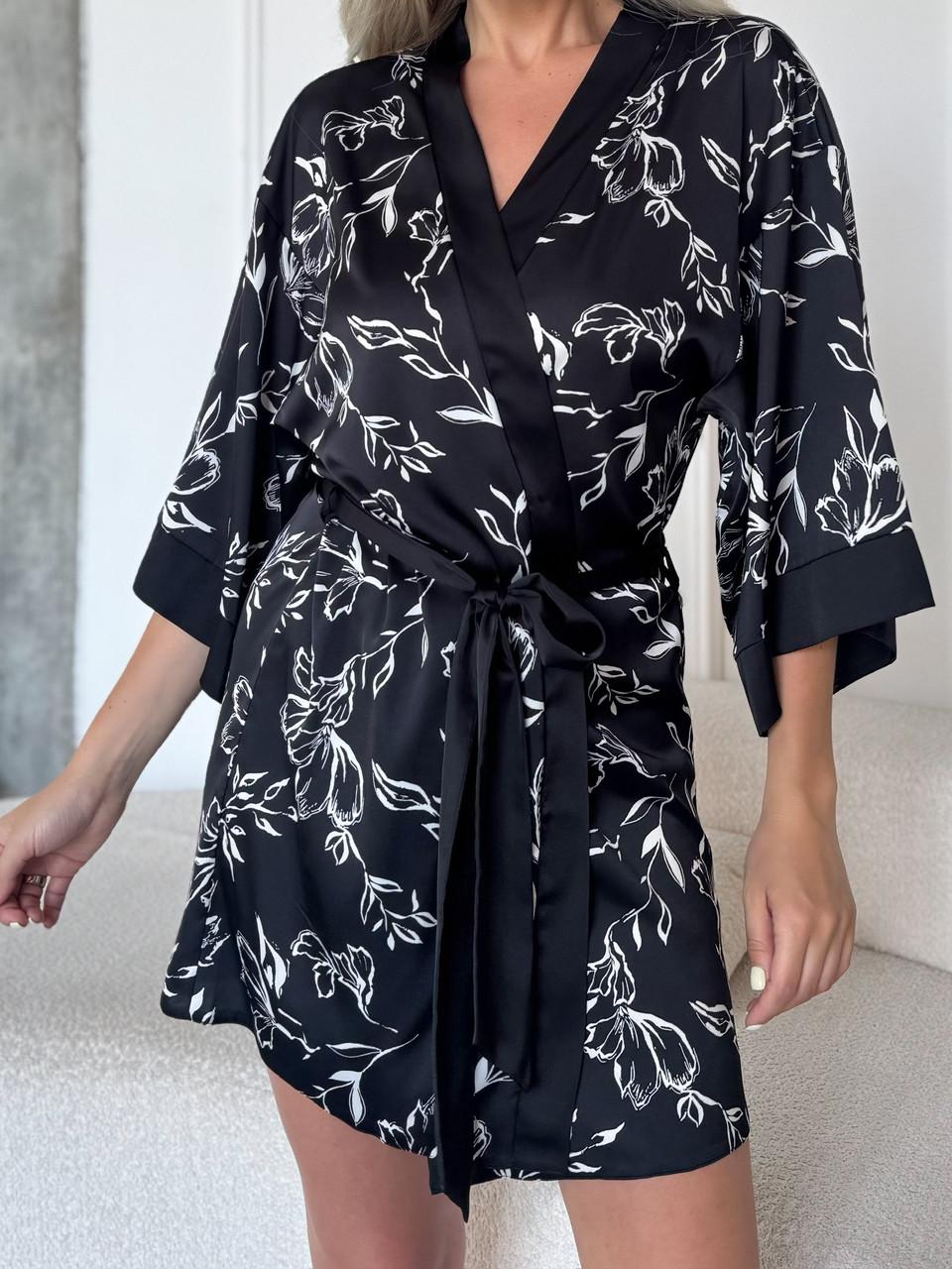 Халат-кимоно женский Julia Ulich шелковый с широким рукавом M Черный (27565844) - фото 4 Халат-кимоно женский Julia Ulich шелковый с широким рукавом M Черный (27565844) - фото 4