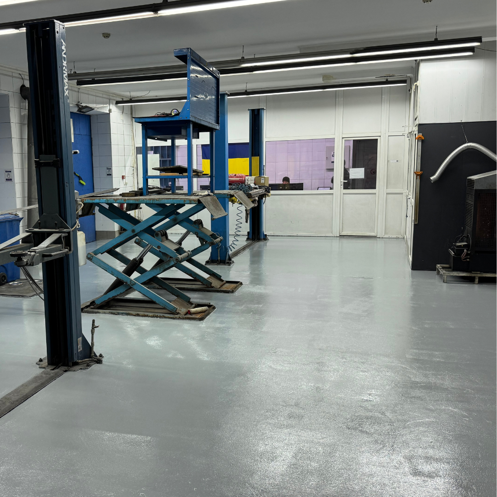 Фарба епоксидна для бетонної підлоги Teknobond 600 5 кг Світло-сіра RAL 7001 (TB60070015) - фото 4