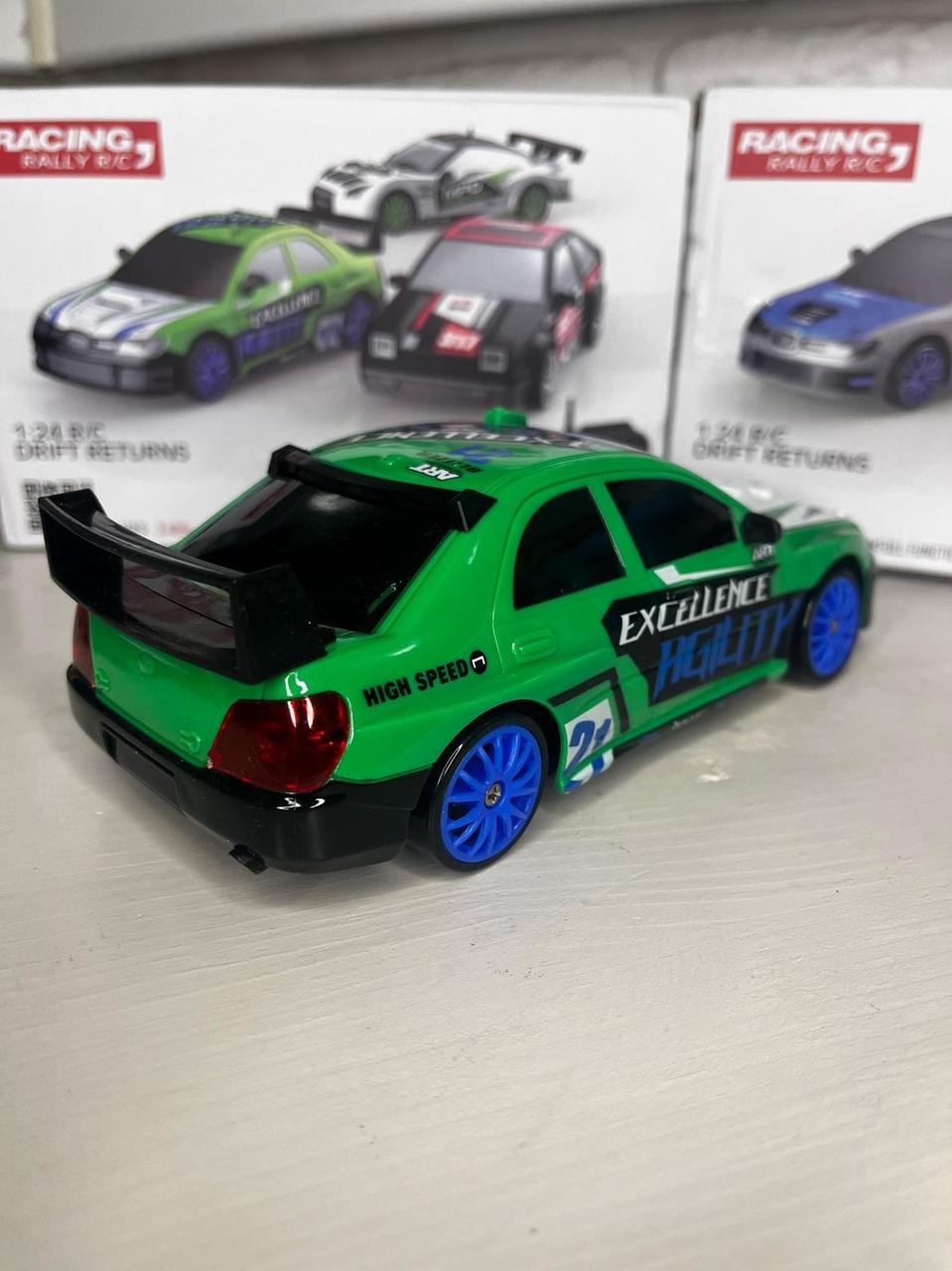 Машинка для дрифту на радіокеруванні повнопривідна Subaru Зелено-білий (2w8-m78-xr6) - фото 7 Машинка для дрифту на радіокеруванні повнопривідна Subaru Зелено-білий (2w8-m78-xr6) - фото 7