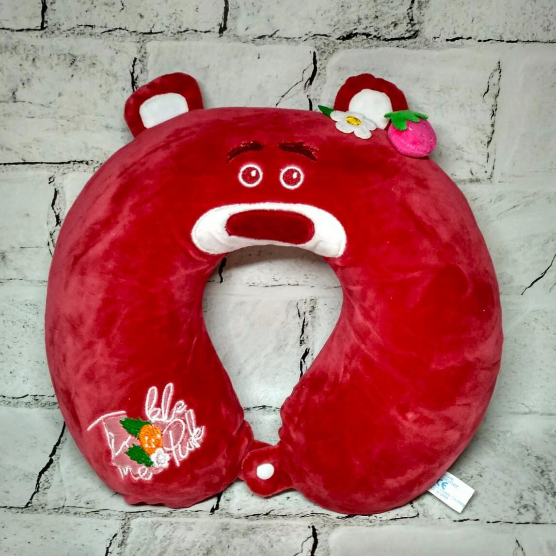 Подушка для подорожей під шию з пам'яттю Ведмедик Лотсо 29х26х8 см Малиновий (24-435)