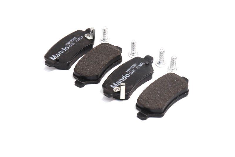 Колодки тормозные дисковые задние MANDO (MBF015200) Колодки тормозные дисковые задние MANDO (MBF015200)