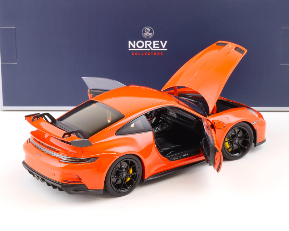 Модель автомобіля Norev Porsche 911/992 GT3 Coupe 1:18 Orange (187300) - фото 3