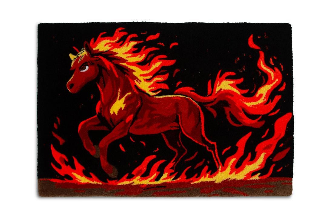 Килим Вогняний Кінь ручної роботи гіпоалергенний 107х73 см Чорний (29953220)
