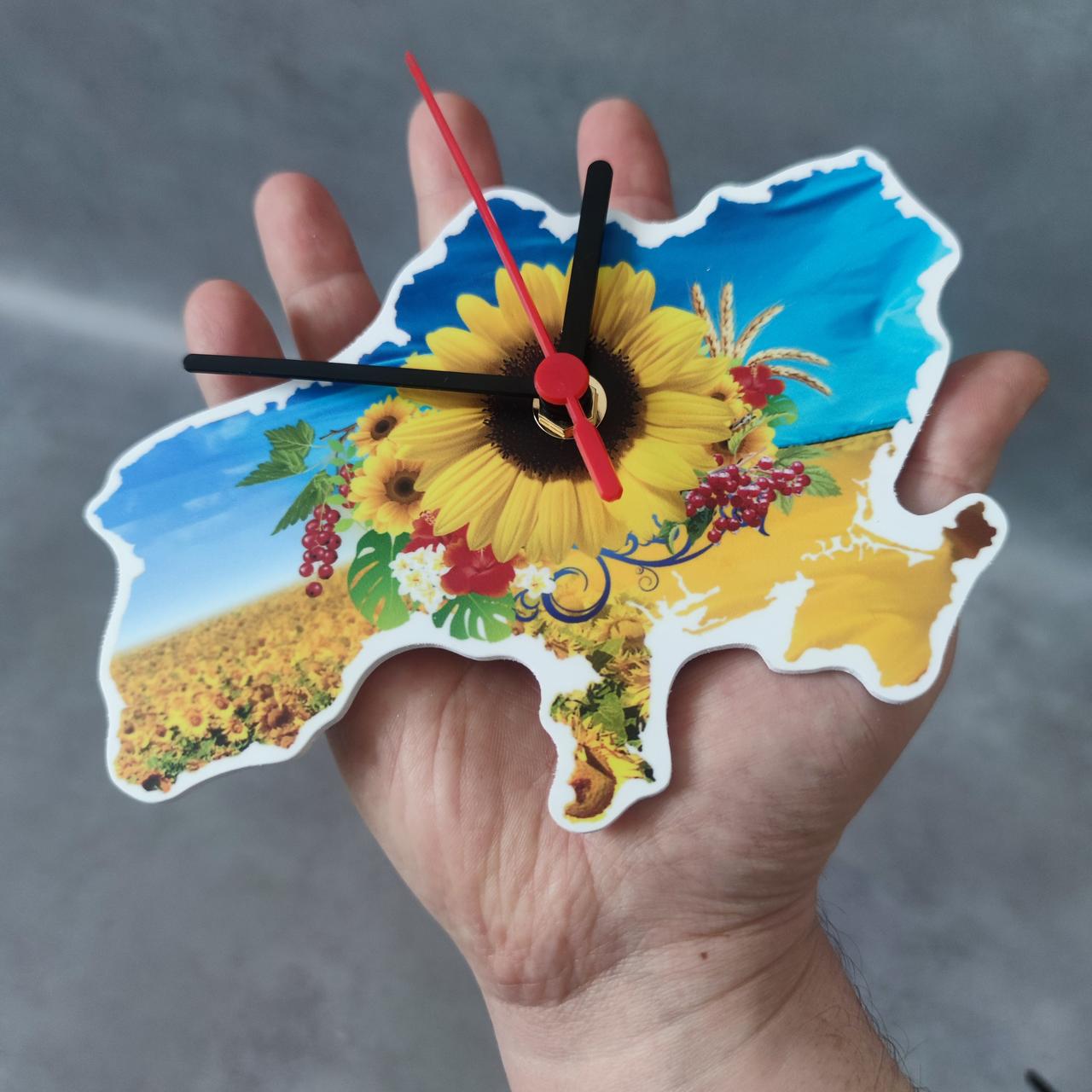 Годинник настінний Карта України з пластмасовими стрілками сувенірний (2582900910) - фото 2 Годинник настінний Карта України з пластмасовими стрілками сувенірний (2582900910) - фото 2