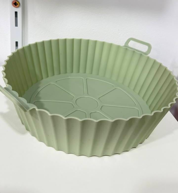 Силіконова форма вкладка для аерофритюрниць/аерогрилей/печей 17,5 см Зелений (2403359971) Силіконова форма вкладка для аерофритюрниць/аерогрилей/печей 17,5 см Зелений (2403359971)