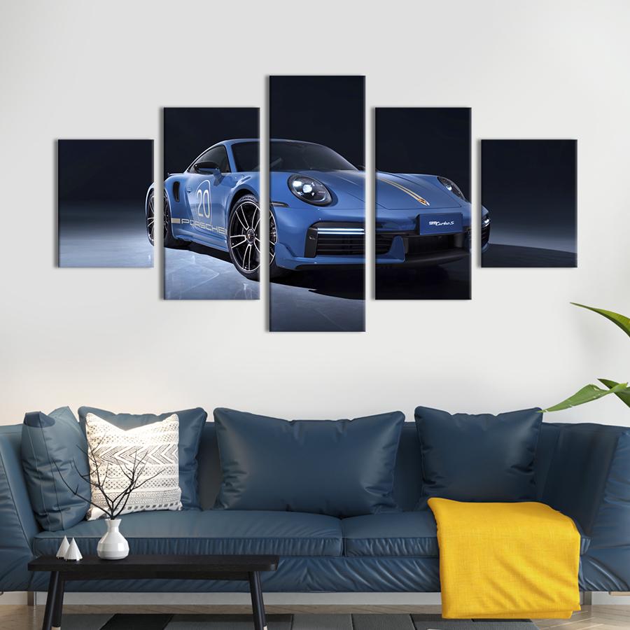 Картина на холсте Стильный спорткар Porsche 911 Turbo S в голубом цвете 162x80 см (1387-52)