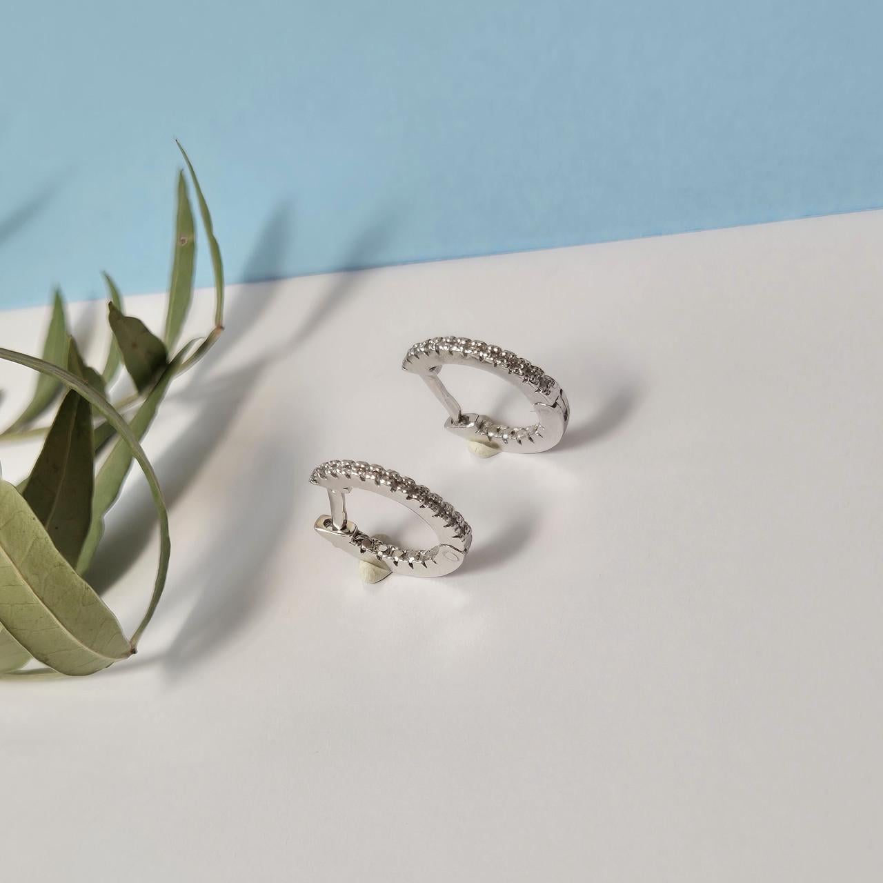 Серьги кольца с белыми камнями 12 мм серебро 925 пробы родированное 1,608 (5087р)