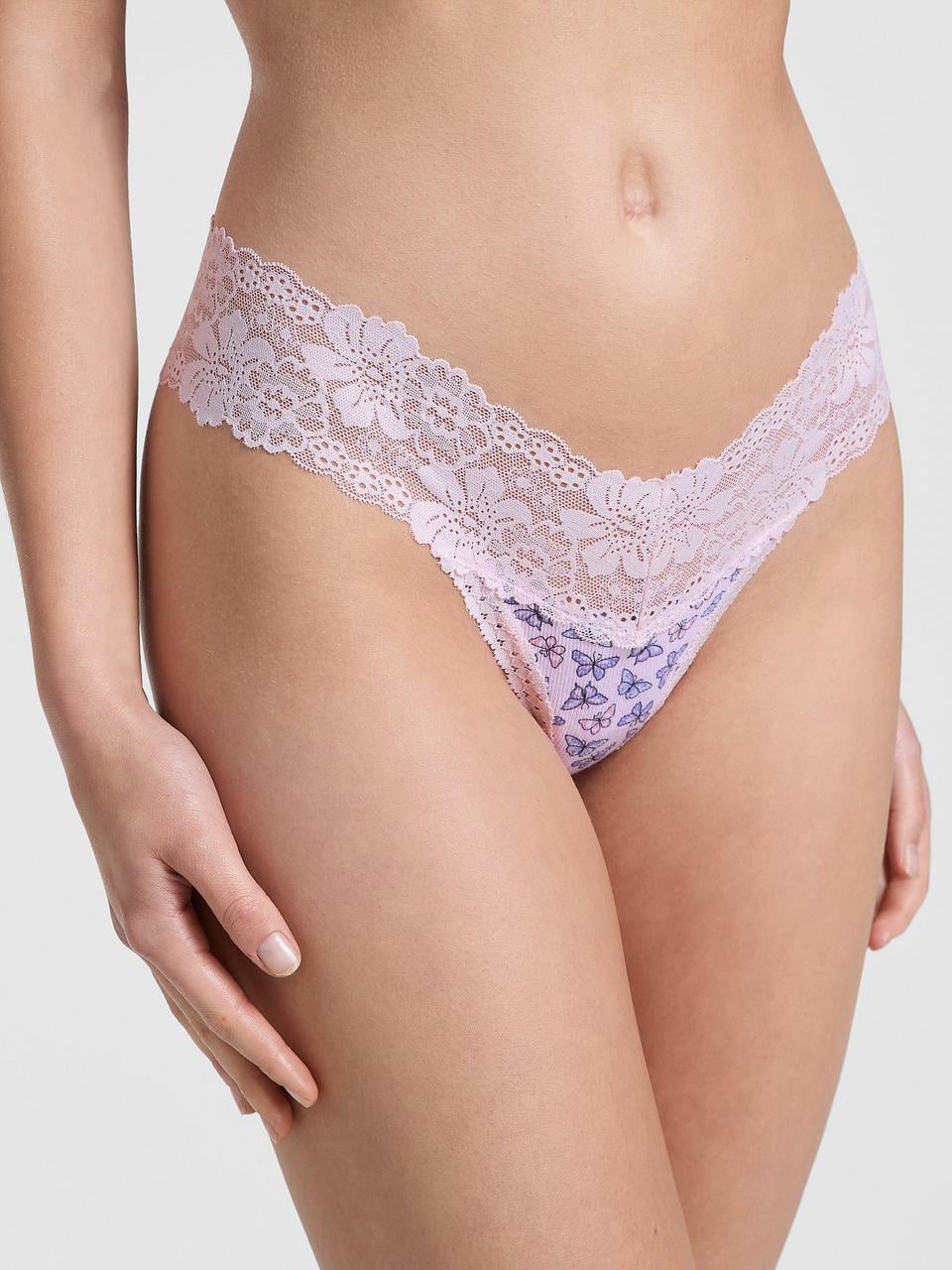 Трусики женские Victoria's Secret Wink Lace-Trim Thong XS Розовый (7391839127020)