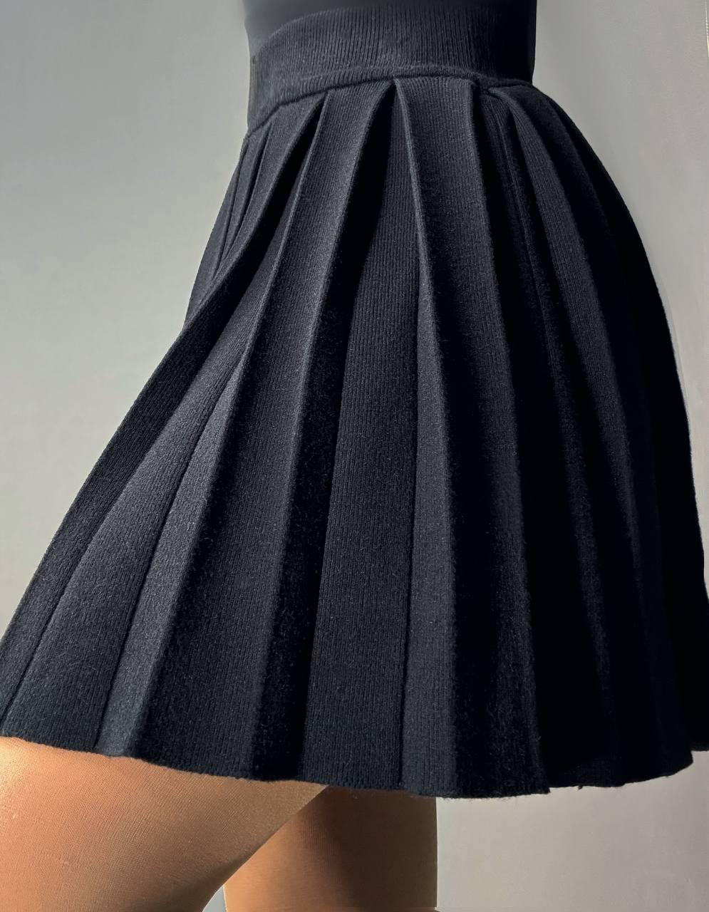 Спідниця жіноча A-N 9956 в’язана тепла у складку на резинці OS Чорний (4907) - фото 9 Спідниця жіноча A-N 9956 в’язана тепла у складку на резинці OS Чорний (4907) - фото 9