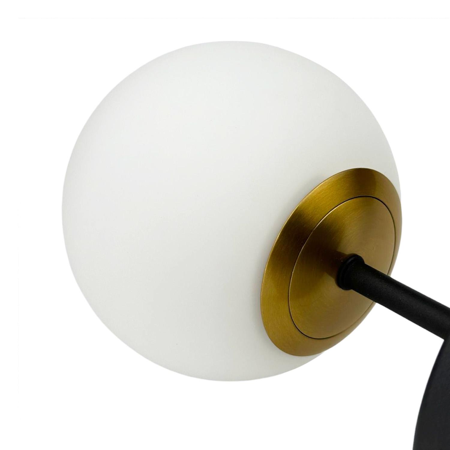 Бра в стилі лофт Frost з матовим скляним плафоном і патроном G9 - фото 3 Бра в стилі лофт Frost з матовим скляним плафоном і патроном G9 - фото 3