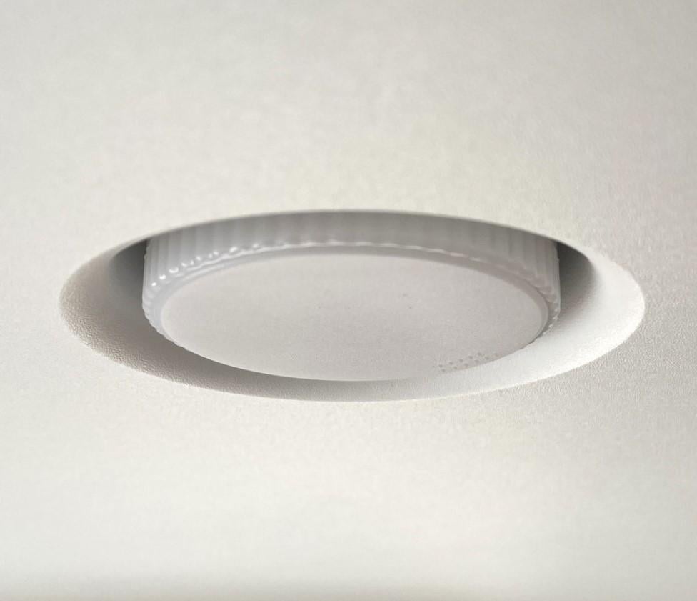 Світильник для натяжних стель вбудовуваний Luminaria СВ53 R105 GX53 220V IP20