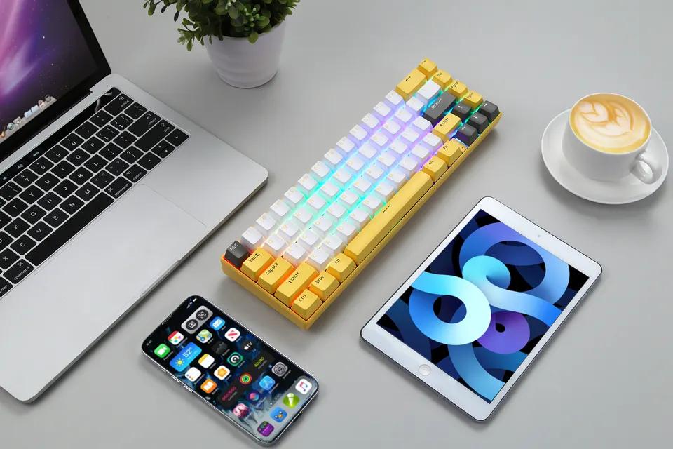 Клавиатура Motospeed BK67 Longhua Red Switch Bluetooth USB RGB Yellow (mtbk67ymr) - фото 3 Клавиатура Motospeed BK67 Longhua Red Switch Bluetooth USB RGB Yellow (mtbk67ymr) - фото 3