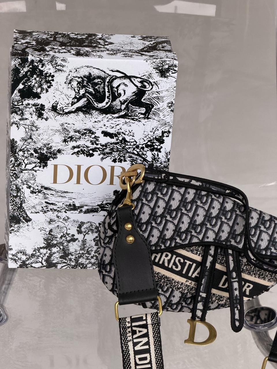 Сумка жіноча Dior Saddle Bag напис через плечі сідло Чорний (2970998969)