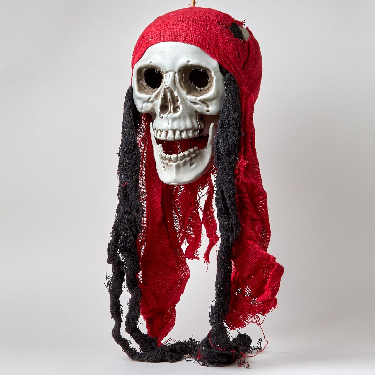 Подвесной декор Череп пирата в красном с внутренним светом на Хэллоуин