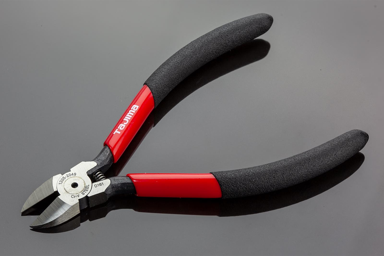Кусачки-бокорезы мини TAJIMA Premium CrV изогнутые губки зеркальная полировка 125 мм (1205-2049) - фото 7 Кусачки-бокорезы мини TAJIMA Premium CrV изогнутые губки зеркальная полировка 125 мм (1205-2049) - фото 7