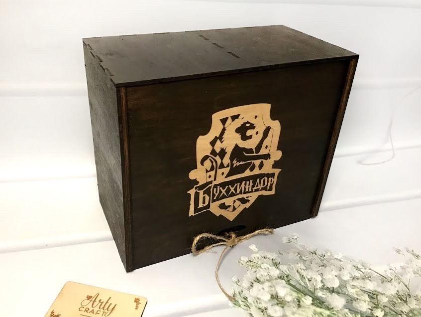 Бокалы для вина Bohemia с гравировкой "БУХЛЯ" & "БУХЛАН" в деревянной коробке "Буххиндор" 570 мл Палисандр (1422) - фото 4 Бокалы для вина Bohemia с гравировкой "БУХЛЯ" & "БУХЛАН" в деревянной коробке "Буххиндор" 570 мл Палисандр (1422) - фото 4