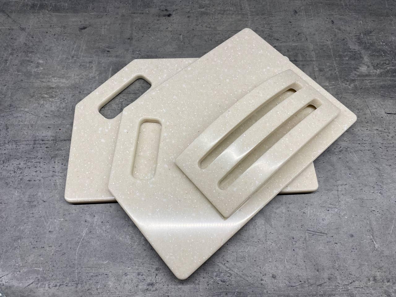 Набор кухонных досок Saratoga из искусственного акрилового камня 2 шт. (23854762) - фото 3 Набор кухонных досок Saratoga из искусственного акрилового камня 2 шт. (23854762) - фото 3