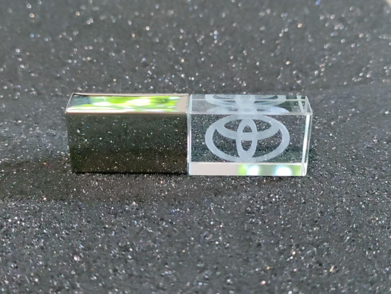 Флешка з логотипом Toyota 32 ГБ (1409351636)