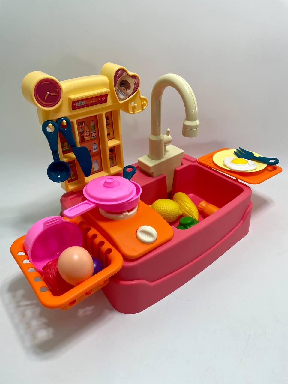 Мойка автоматическая подача воды/полочка/столовая утварь/муляжи пищи/плитка с трещоткой/наклейки/в коробке Мойка автоматическая подача воды/полочка/столовая утварь/муляжи пищи/плитка с трещоткой/наклейки/в коробке