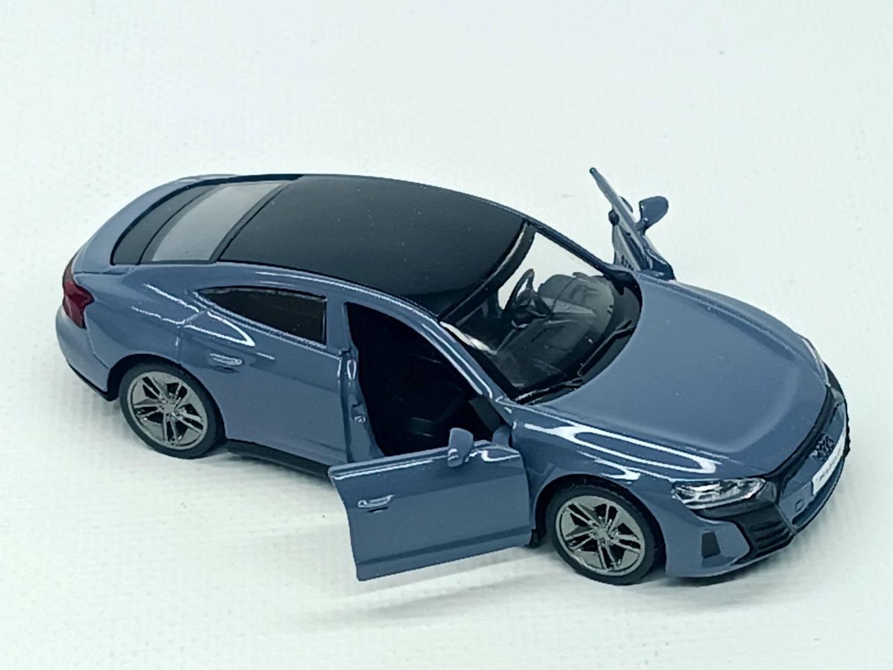 Машинка Автопром Электромобиль Audy RS e-tron GT 11 см Серый (4379-1) Машинка Автопром Электромобиль Audy RS e-tron GT 11 см Серый (4379-1)