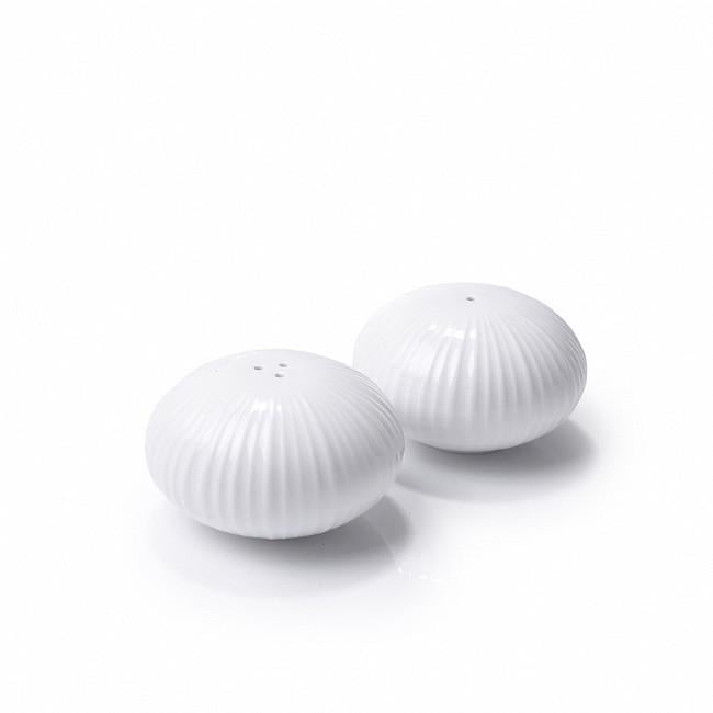 Набор солонка и перечница Fissman Elegance 8x5 см из фарфора White (CM-9385.2) - фото 1 Набор солонка и перечница Fissman Elegance 8x5 см из фарфора White (CM-9385.2) - фото 1