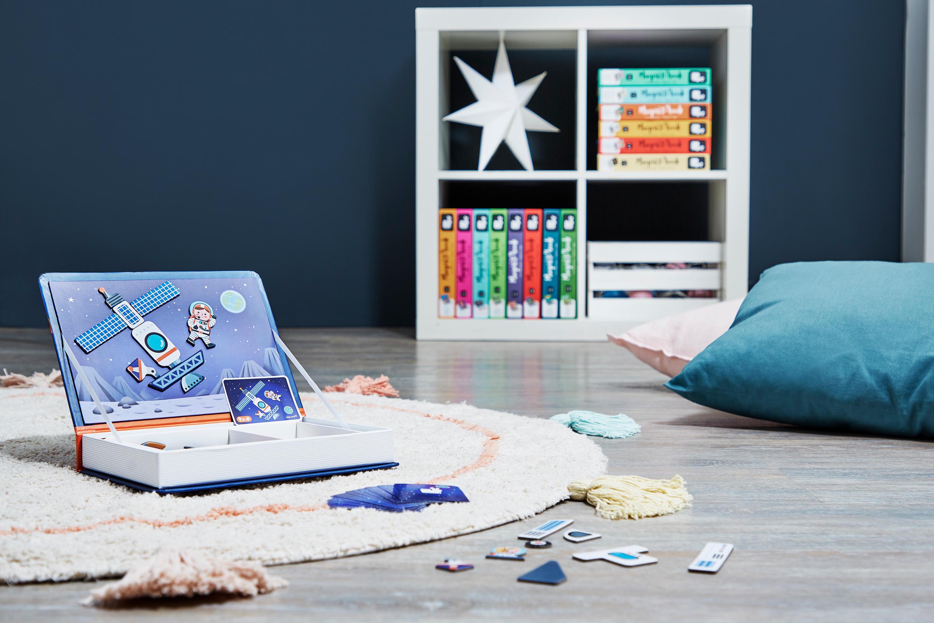 Книга учебная магнитная Janod Космос 70 элементов (J02589) - фото 9 Книга учебная магнитная Janod Космос 70 элементов (J02589) - фото 9