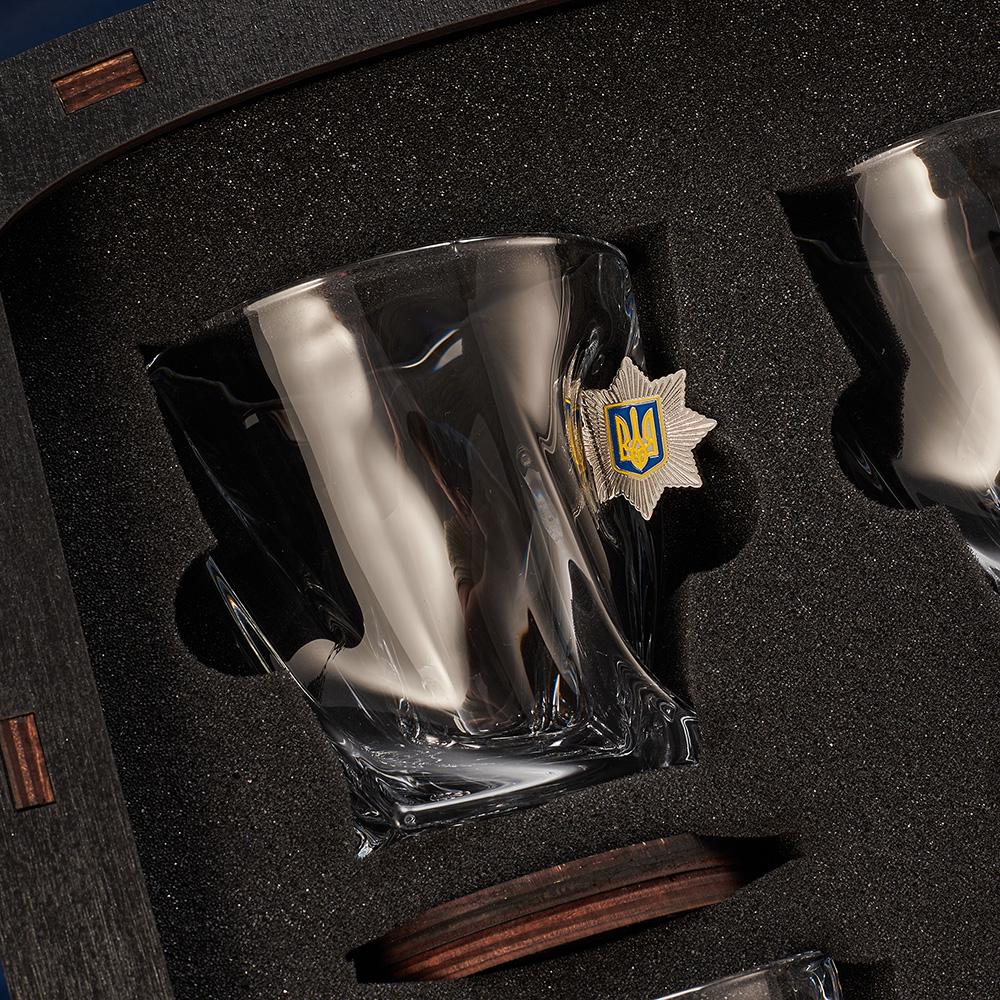 Подарочный набор рюмок с шевроном Полиция большой (28420151) - фото 7 Подарочный набор рюмок с шевроном Полиция большой (28420151) - фото 7