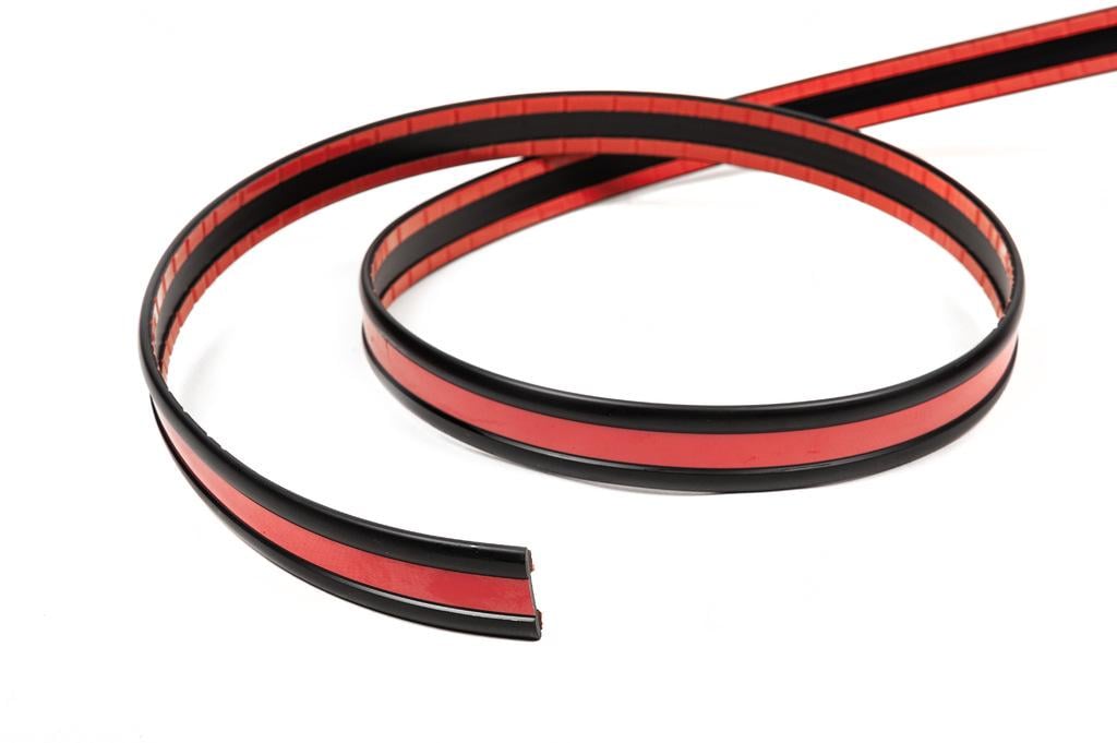 Черный молдинг с красной полоской на метраж sal16b Salman abs-пластик Черный