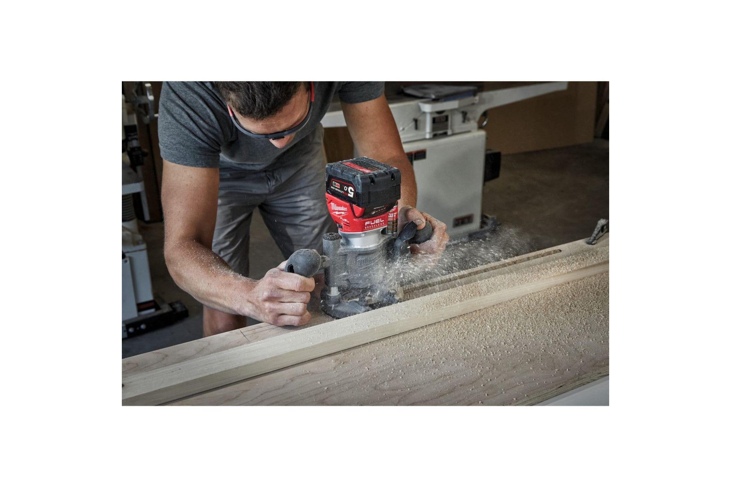 Кромочный фрезер Milwaukee M18 FTR8-0X (4933479073) - фото 3 Кромочный фрезер Milwaukee M18 FTR8-0X (4933479073) - фото 3