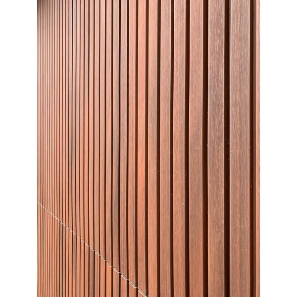 Панель фасадная Rosewood 3D рейка ДПК 219х26х2900 мм Merbau (14654485) - фото 2 Панель фасадная Rosewood 3D рейка ДПК 219х26х2900 мм Merbau (14654485) - фото 2