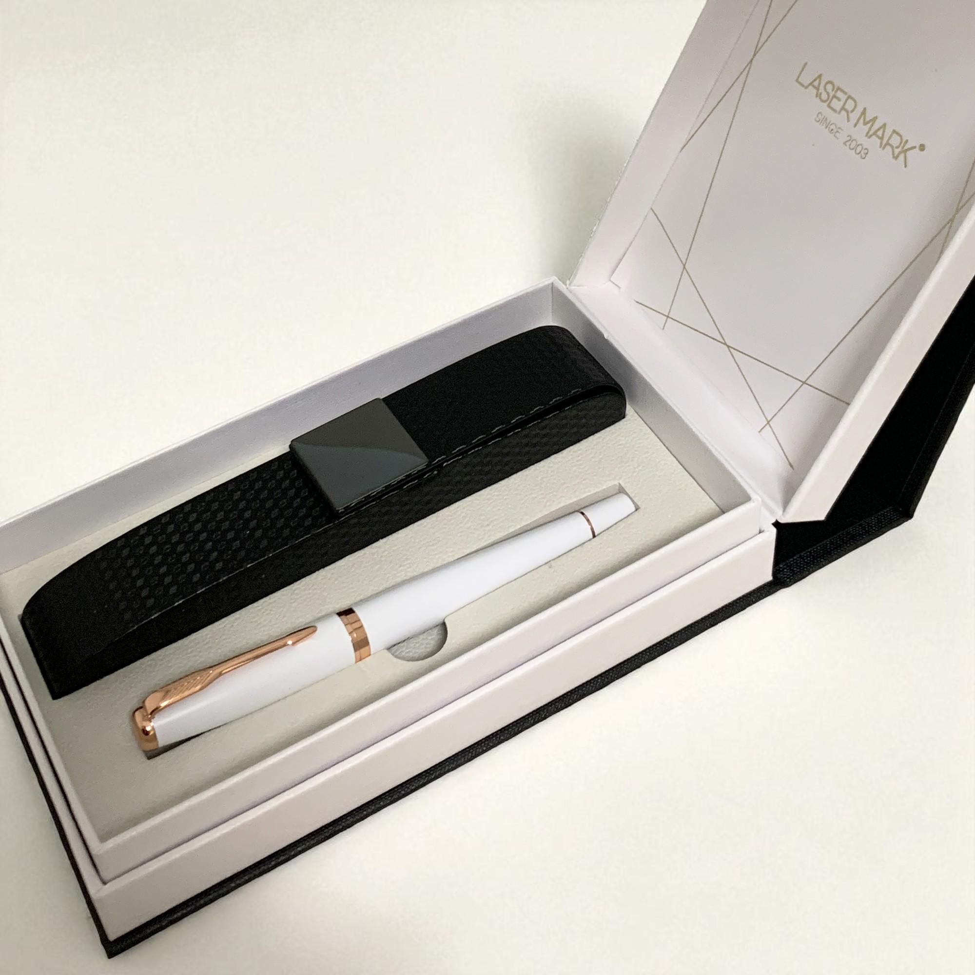 Ручка с гравировкой подарочная "Найкращому терапевту" (РЧ0058)