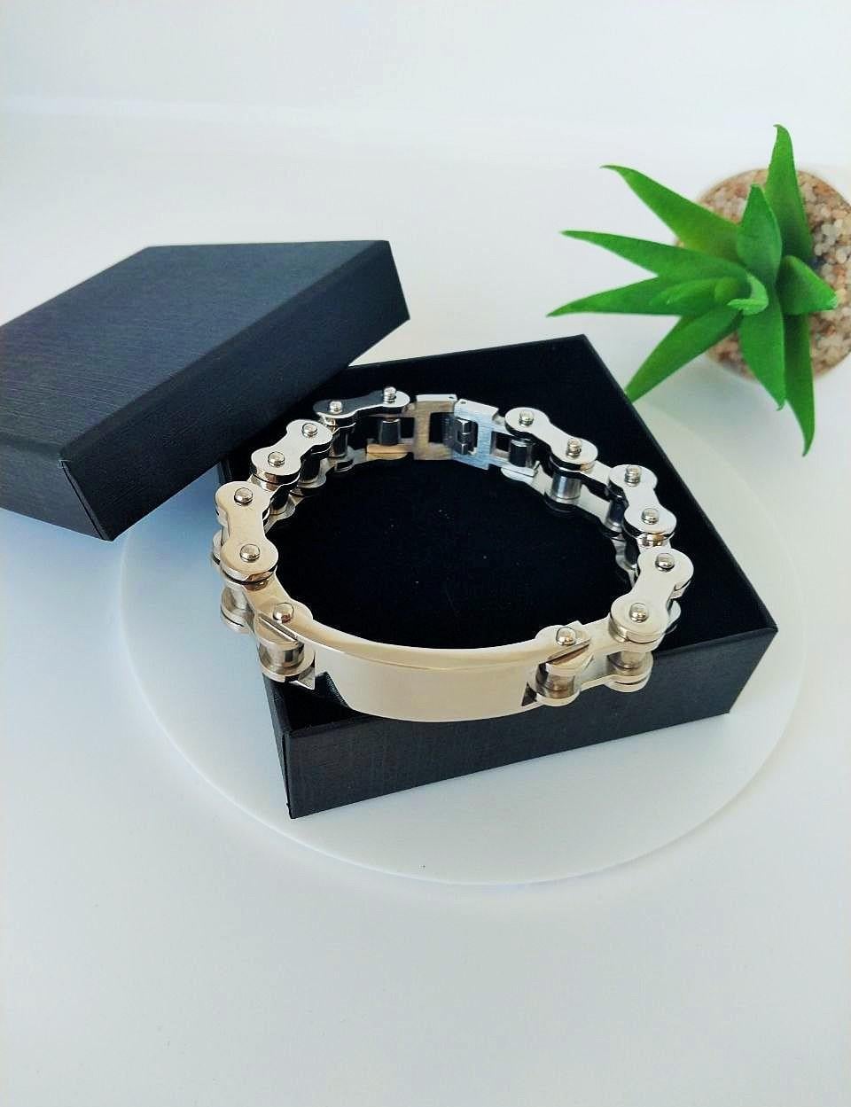 Браслет мужской цепь стальной с гравировкой 23 см (BR06E) Браслет мужской цепь стальной с гравировкой 23 см (BR06E)