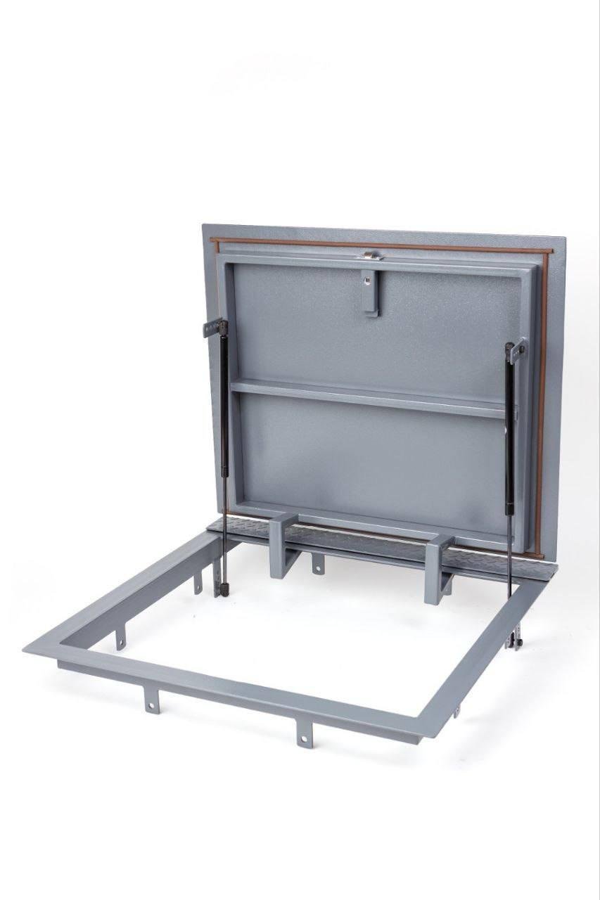 Люк для підлоги з амортизаторами та металевим листом 800x600 мм