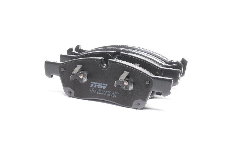 Тормозные колодки дисковые TRW Mercedes g-class 350 2012-M-Class 2011-передние (Engine Components GDB1946)