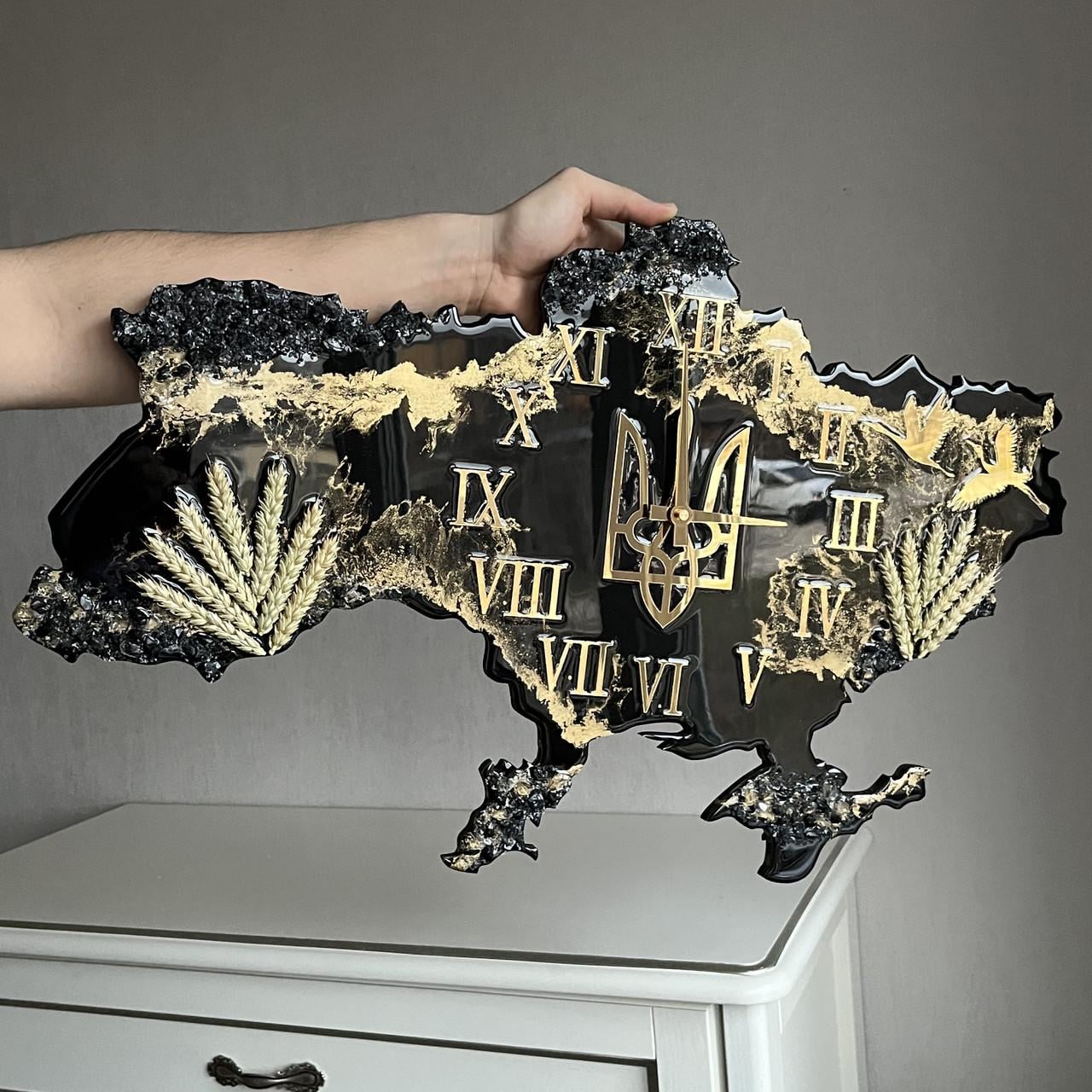 Часы настенные из эпоксидной смолы Карта Украины 40x25 см