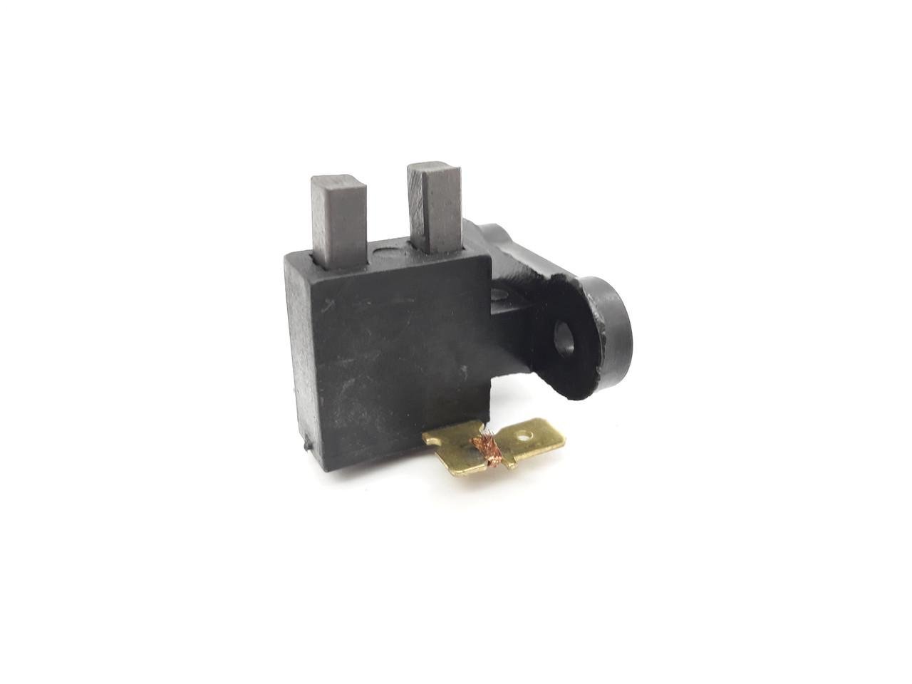 Щітки генератора із щіткотримачем 6,5-7 к.с. 2-3,5 кВт 168F/170F/GX120/GX160/GX200/EX1800/2500/2600 - фото 6 Щітки генератора із щіткотримачем 6,5-7 к.с. 2-3,5 кВт 168F/170F/GX120/GX160/GX200/EX1800/2500/2600 - фото 6