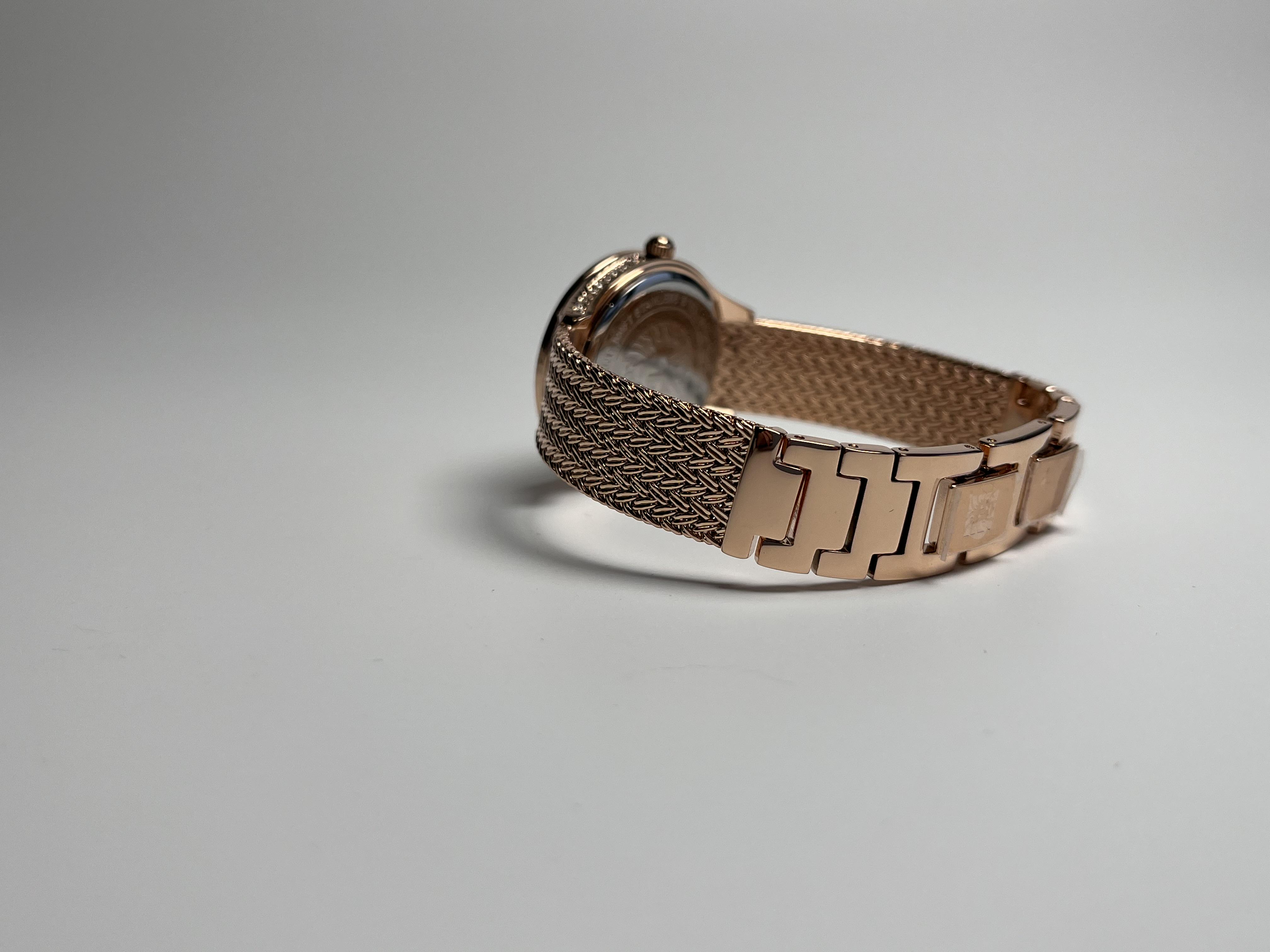 Наручные часы женские Anne Klein AK/2208RGRG (23809575) - фото 6 Наручные часы женские Anne Klein AK/2208RGRG (23809575) - фото 6