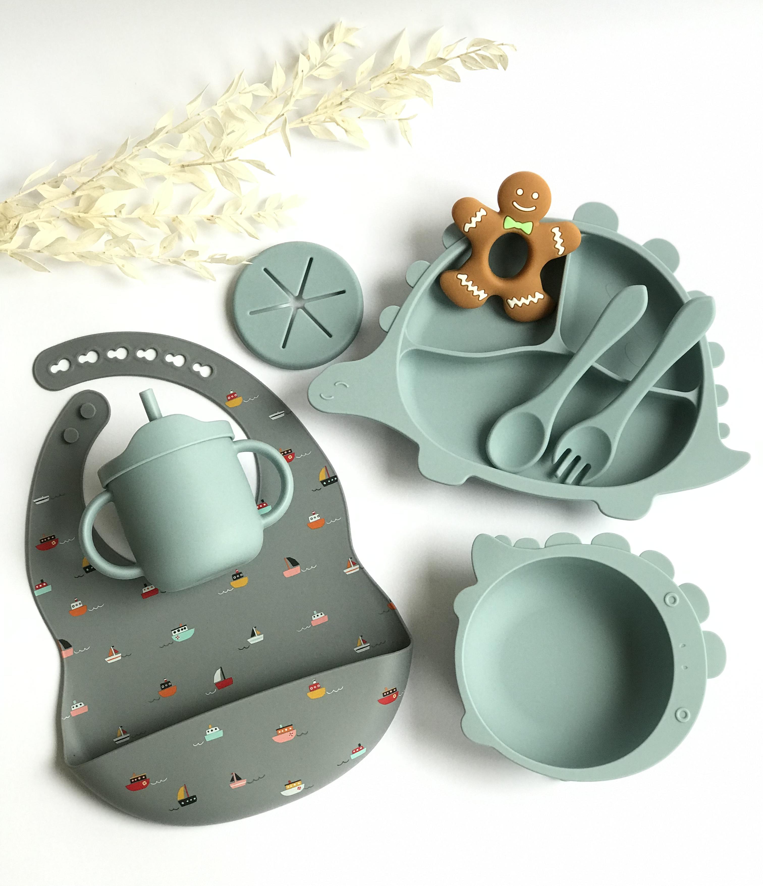 Набор посуды из пищевого силикона для кормления детей Серо-голубой (1177)