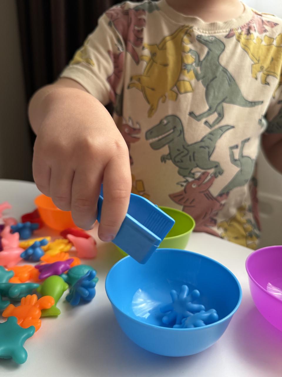 Набір для сортування 56 деталей з мисочками і пінцетом (28) - фото 7 Набір для сортування 56 деталей з мисочками і пінцетом (28) - фото 7