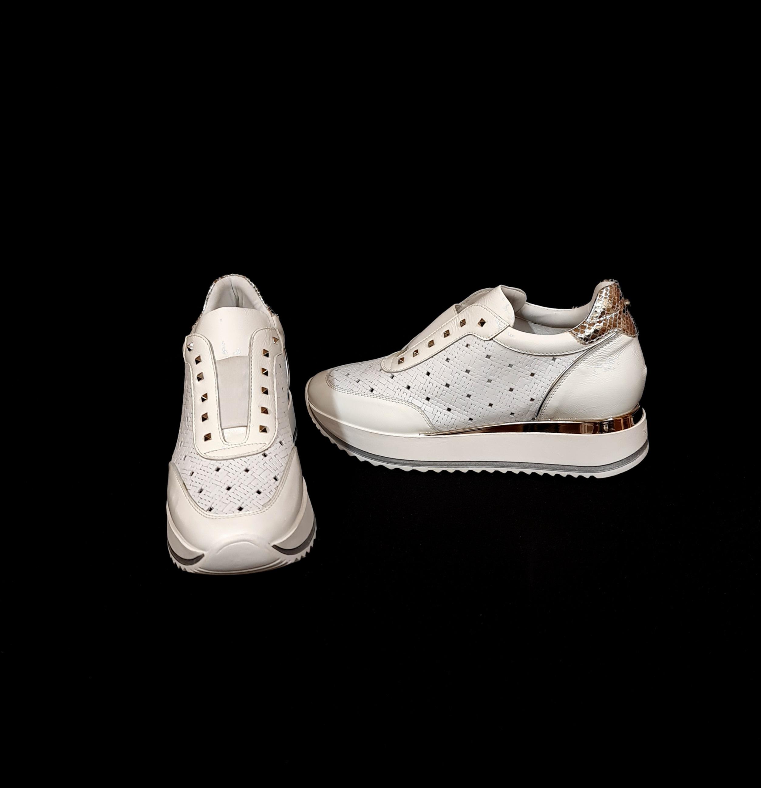 Мокасіни жіночі Kelton шкіра демісезон танкетка 5 см р. 37 Білий (90311) - фото 8 Мокасіни жіночі Kelton шкіра демісезон танкетка 5 см р. 37 Білий (90311) - фото 8